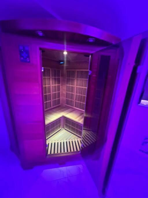 Maison Appartement Triplex Avec Jacuzzi Et Sauna 圣艾蒂安 外观 照片